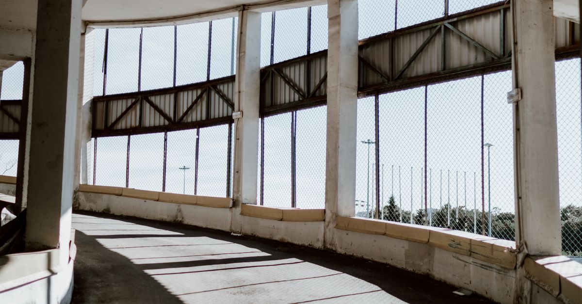 Importance of Prompt Spill Management for Concrete Longevity