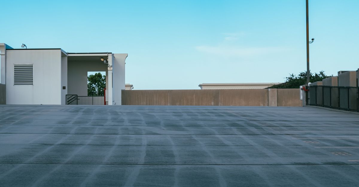 Top Mistakes to Avoid When Sealing Your Concrete Driveway